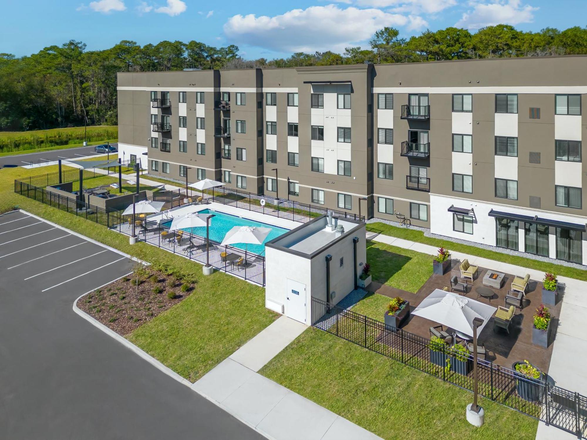 Waterwalk Extended Stay By Wyndham Jacksonville Deerwood Pk Bagian luar foto