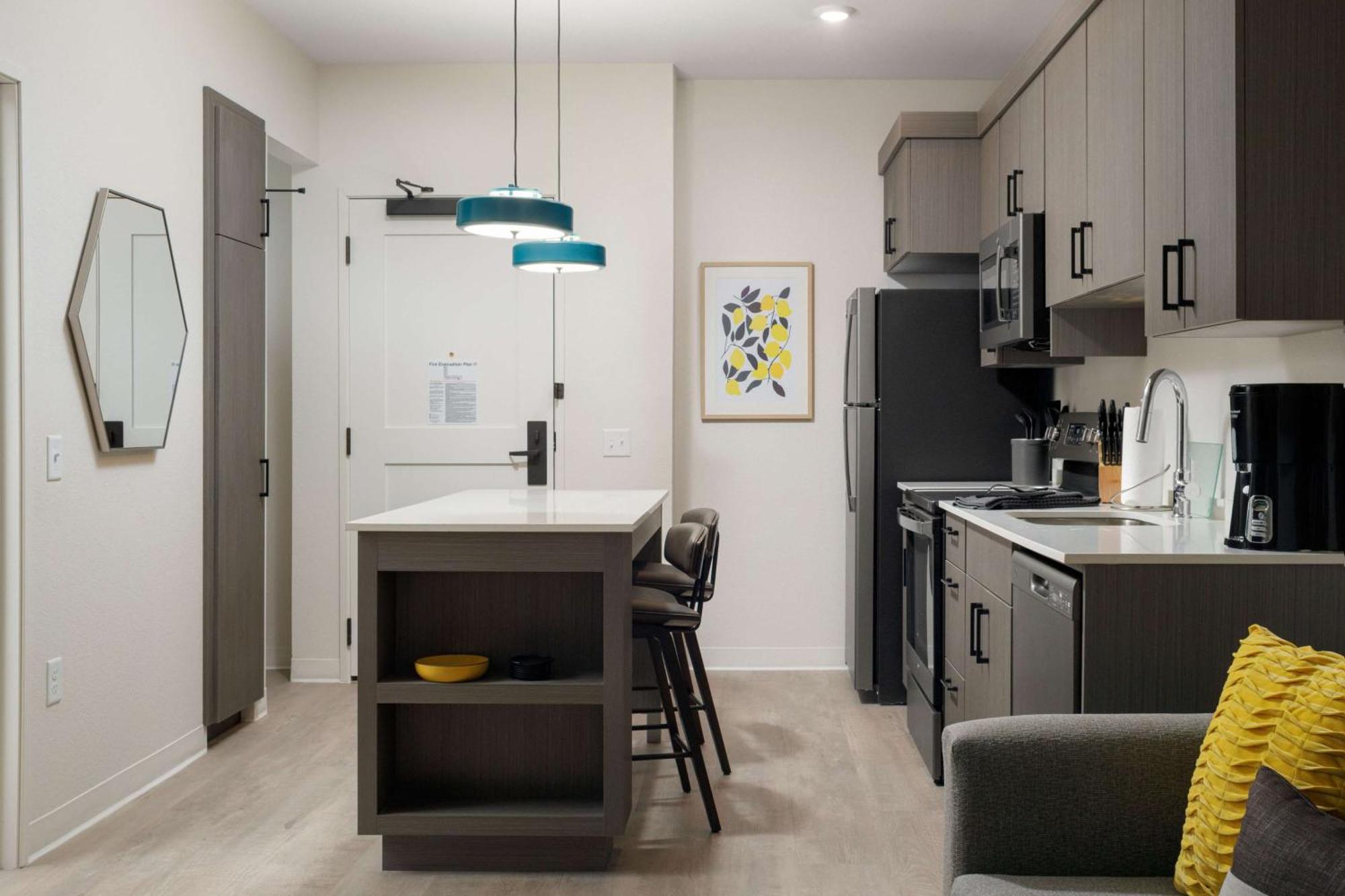 Waterwalk Extended Stay By Wyndham Jacksonville Deerwood Pk Bagian luar foto
